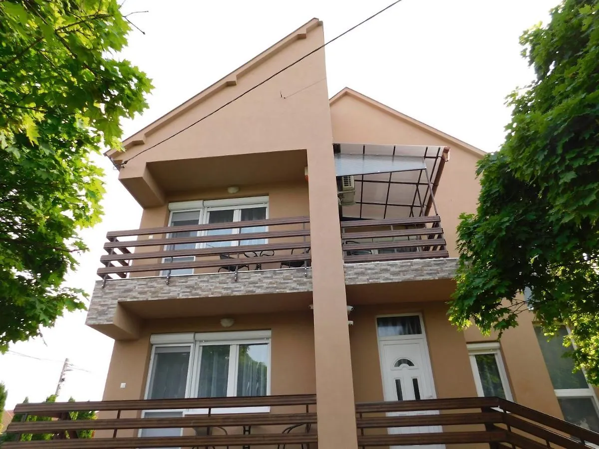 Wesselenyi Apartmanhaz location